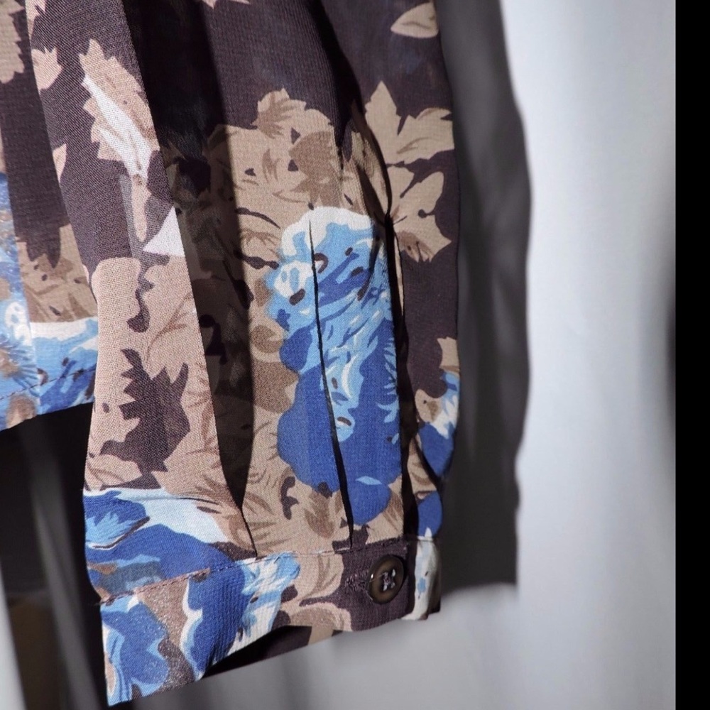 Coldwater Creek Career Blouse PM (10-12) - Picture 3 of 8